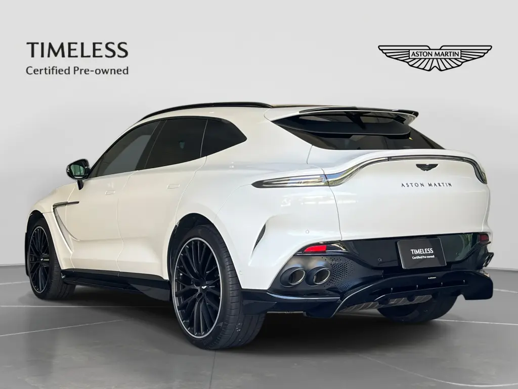 2024 DBX 707 SUV thumbnail vehicle image 1