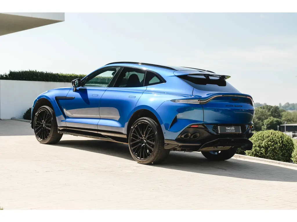2024 DBX 707 SUV thumbnail vehicle image 1