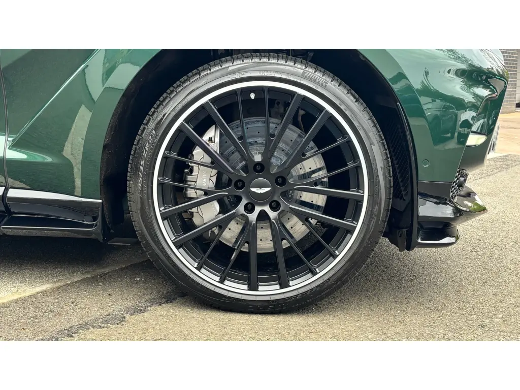 2024 DBX 707 SUV thumbnail vehicle image 3