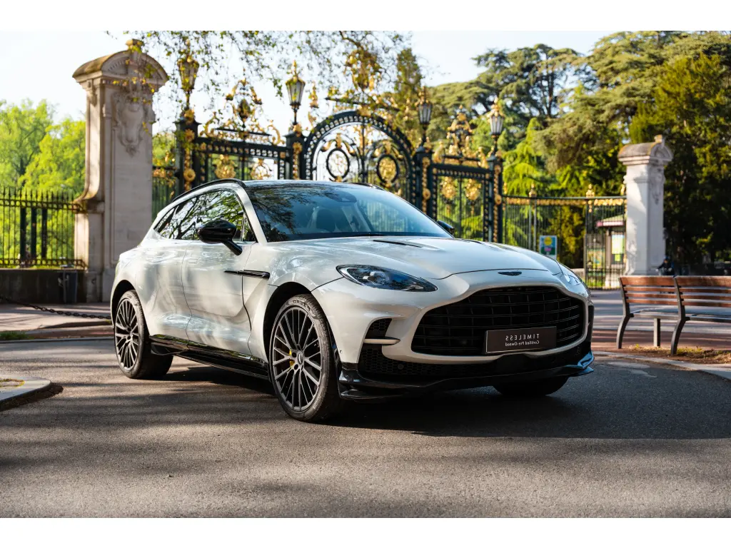 2024 DBX 707 SUV main vehicle image