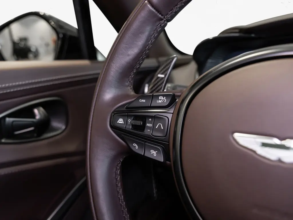 Aston Martin DBX 707 SUV 4.0 - 2023 - Joinsteer - #32