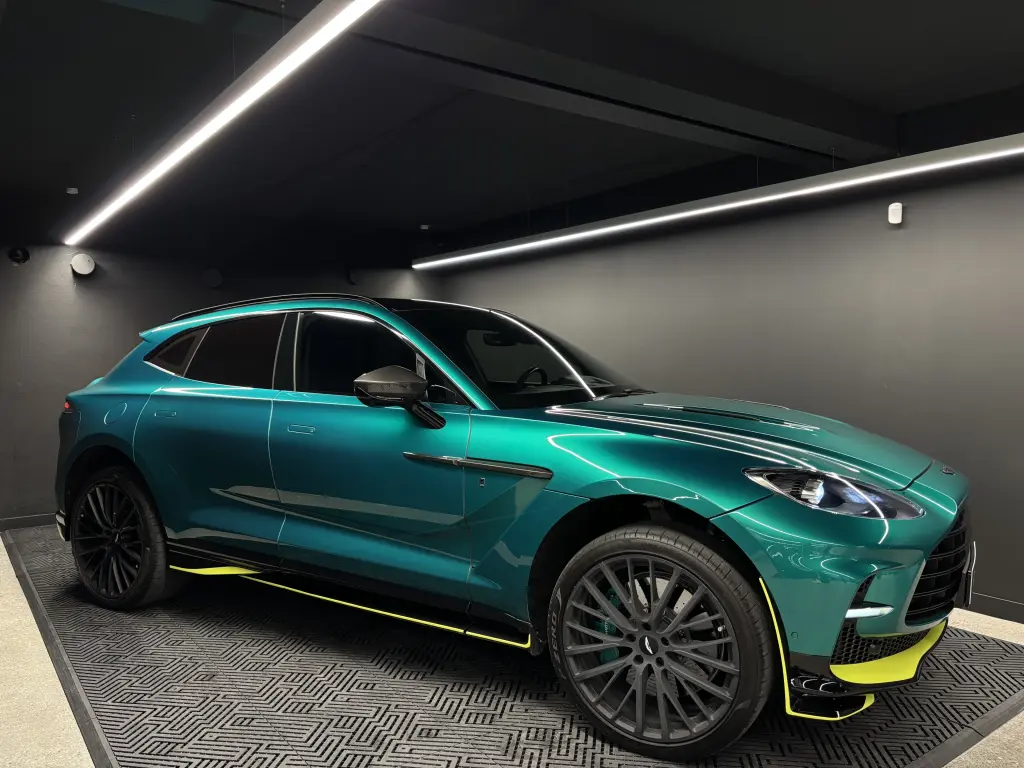 2024 DBX 707 SUV main vehicle image