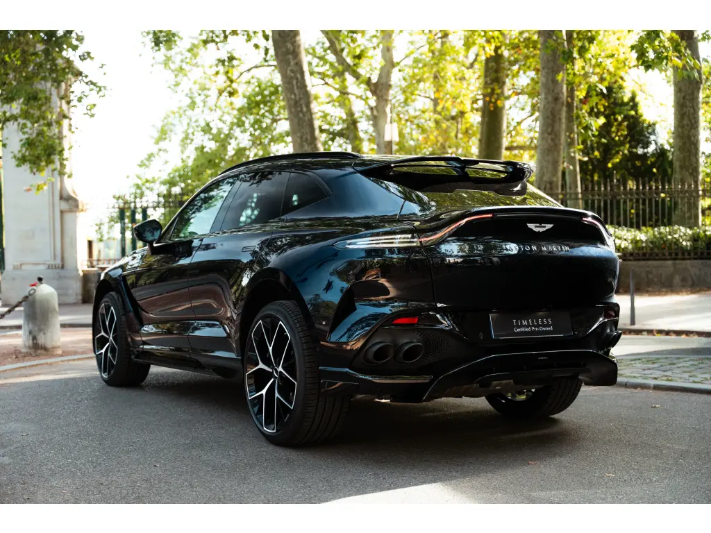 2024 DBX 707 SUV thumbnail vehicle image 1