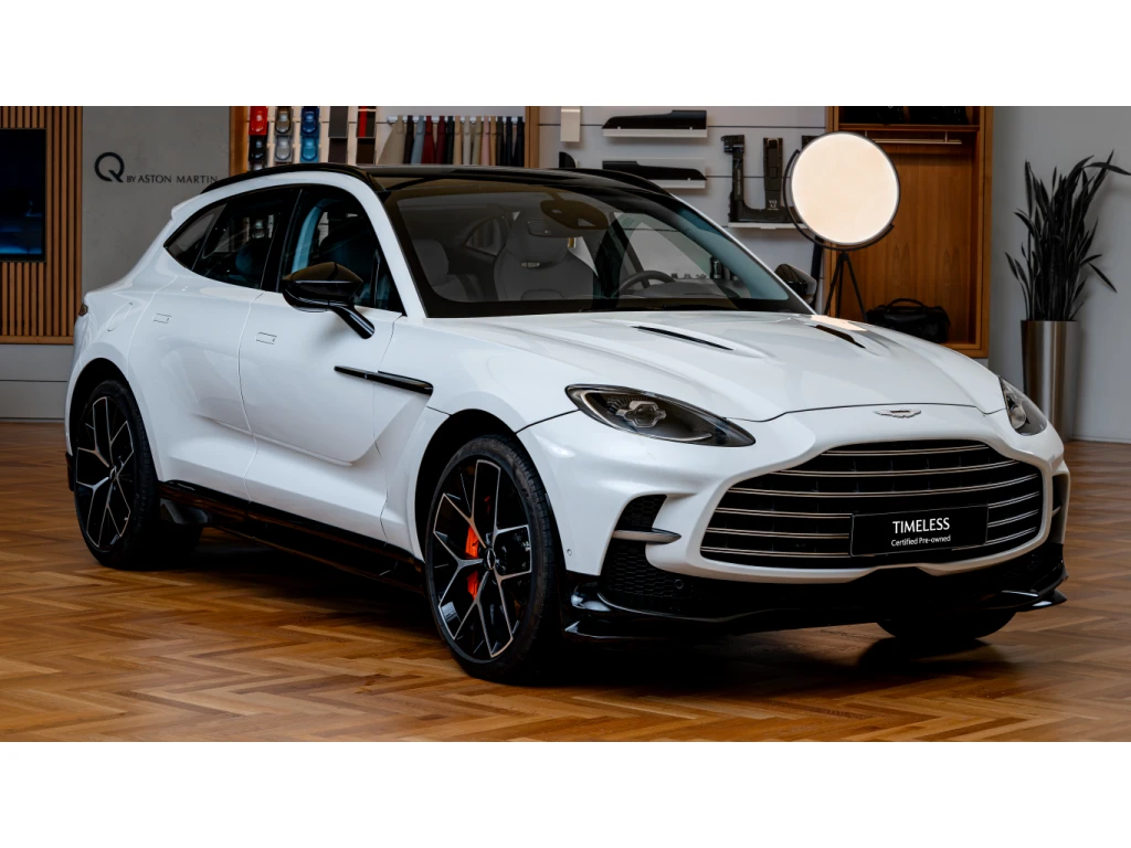2024 DBX 707 SUV main vehicle image