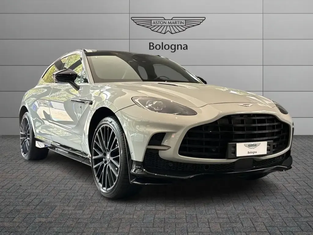 2024 DBX 707 SUV main vehicle image