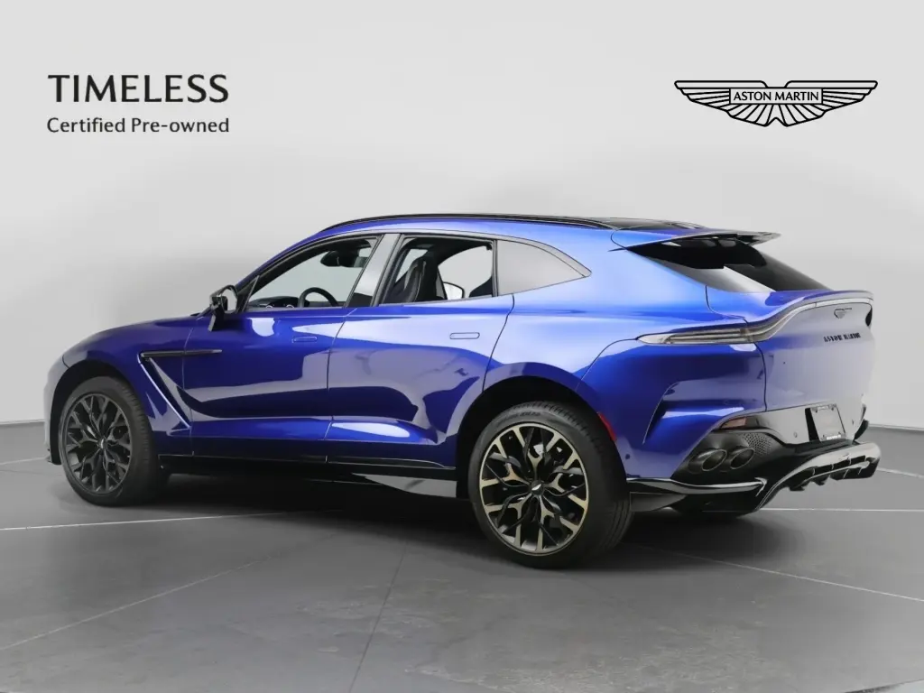 2024 DBX 707 SUV thumbnail vehicle image 1