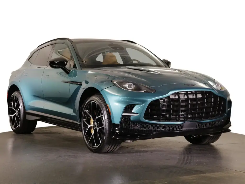 2024 DBX 707 SUV main vehicle image
