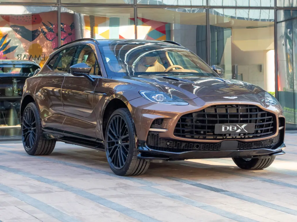 2024 DBX 707 SUV main vehicle image