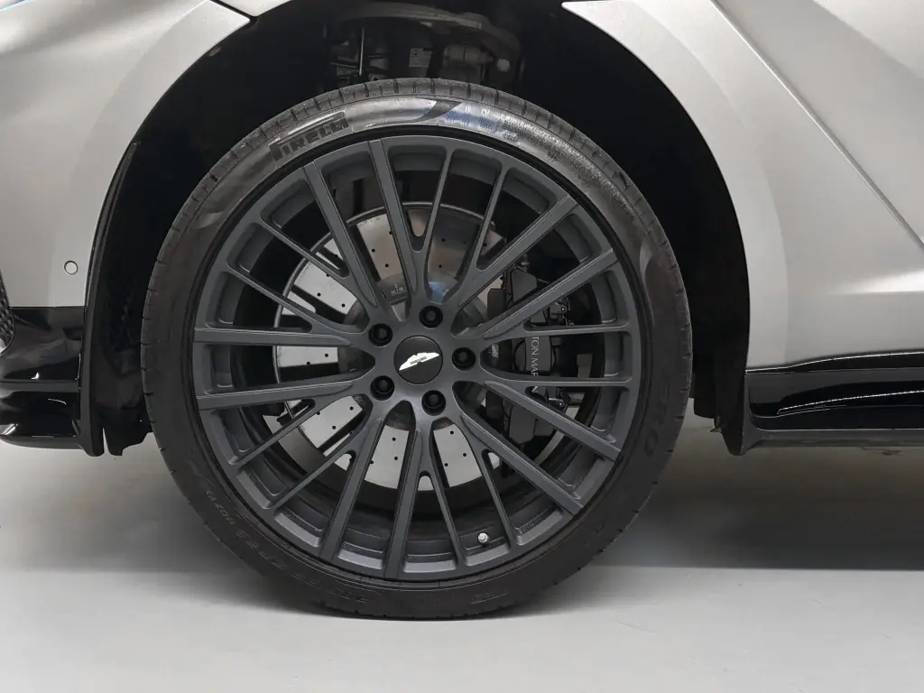 undefined thumbnail vehicle image 3