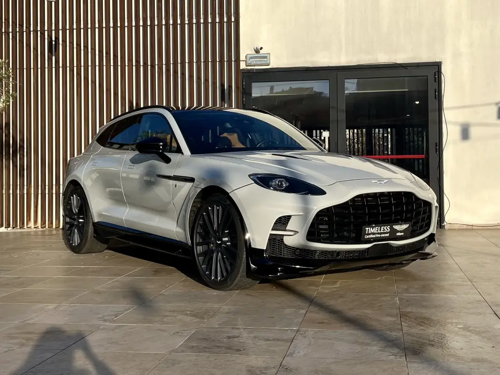 2024 DBX 707 SUV main vehicle image