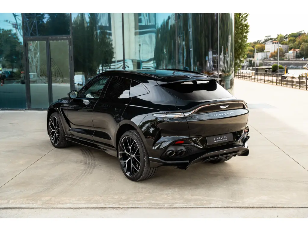 2024 DBX 707 SUV thumbnail vehicle image 1
