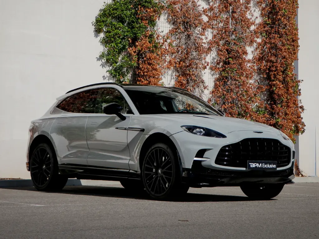 2024 DBX 707 SUV main vehicle image