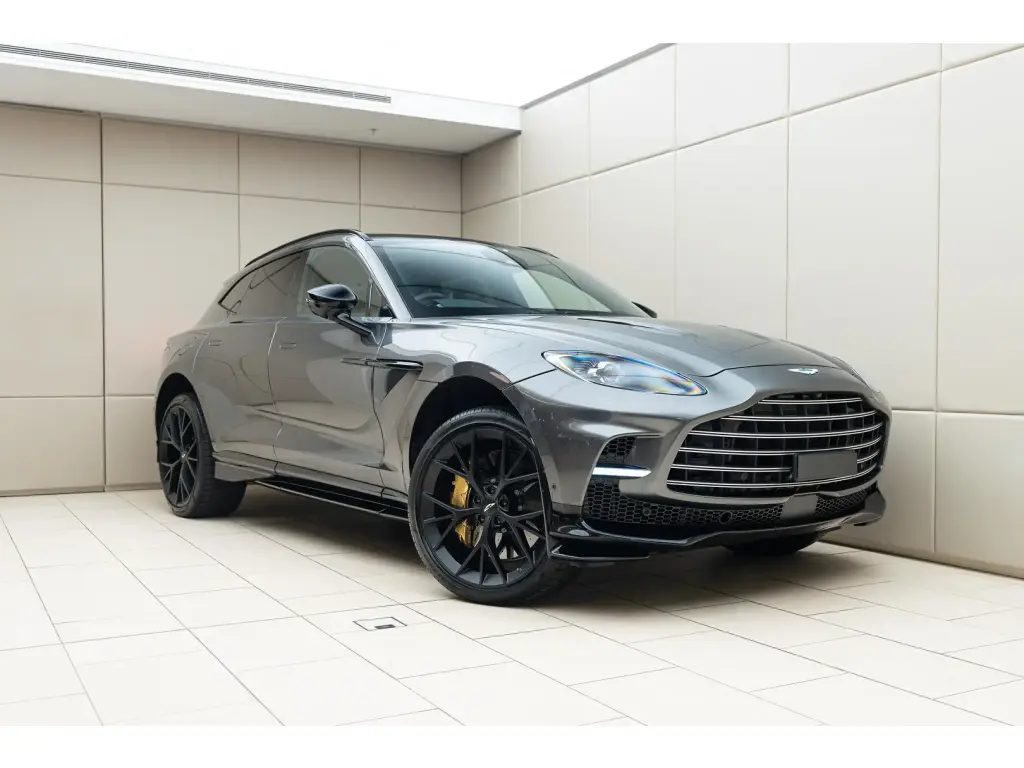 2025 DBX 707 SUV main vehicle image
