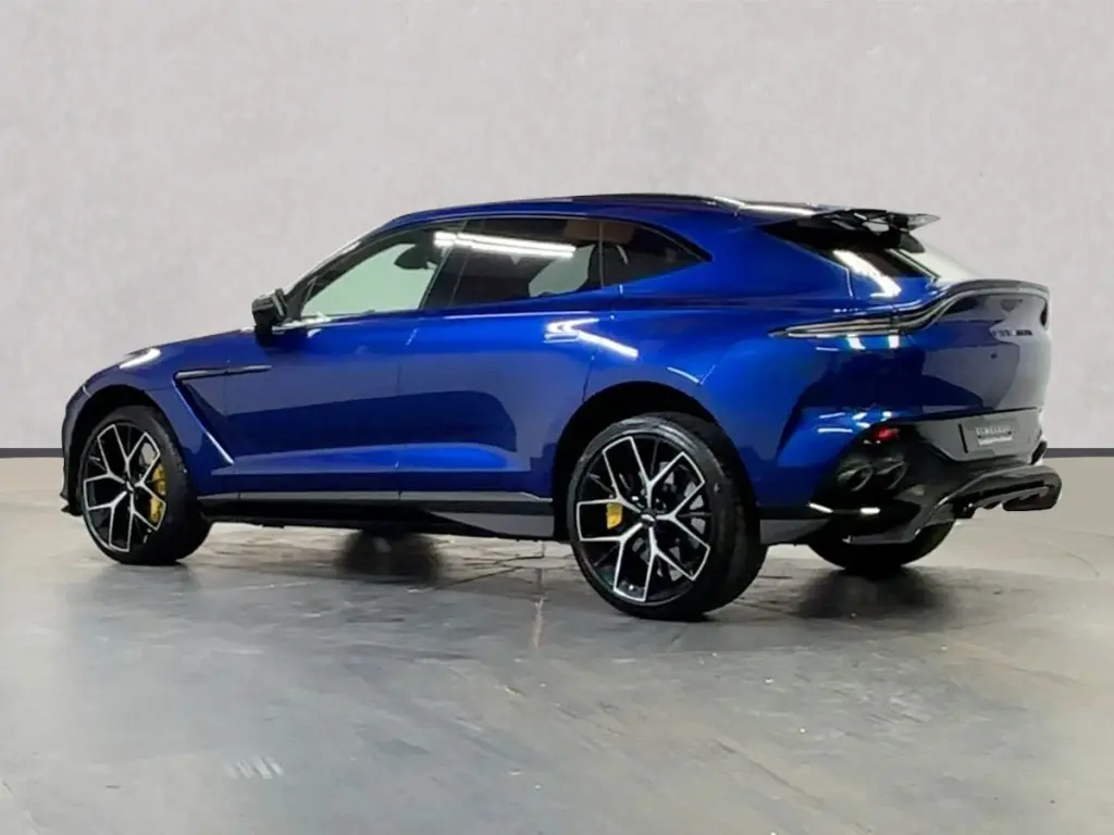 2025 DBX 707 SUV thumbnail vehicle image 1