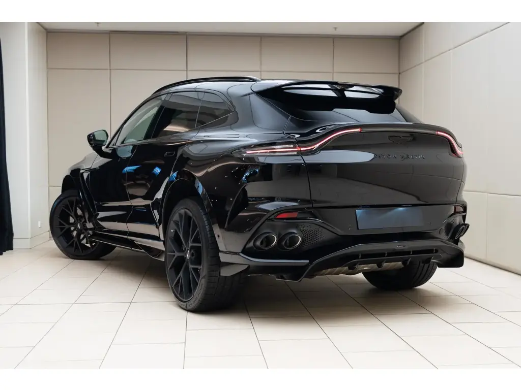 2025 DBX 707 SUV thumbnail vehicle image 1