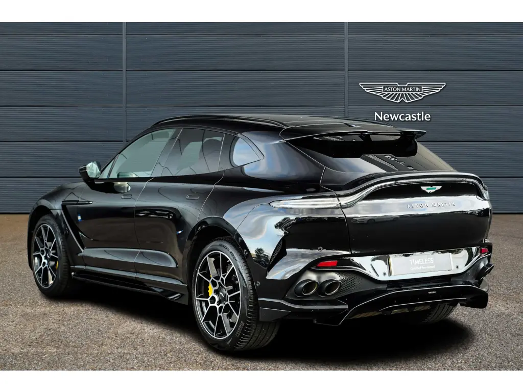 2025 DBX 707 SUV thumbnail vehicle image 1