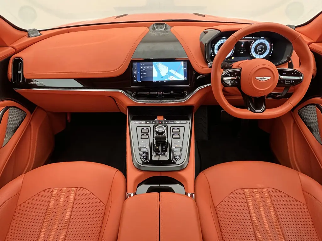 2025 DBX 707 SUV thumbnail vehicle image 2