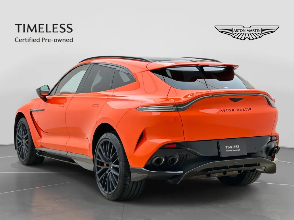 2025 DBX 707 SUV thumbnail vehicle image 1