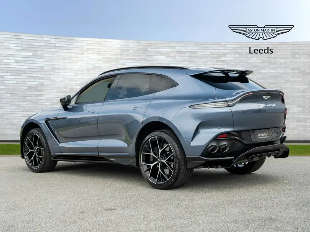 2025 DBX 707 SUV thumbnail vehicle image 1