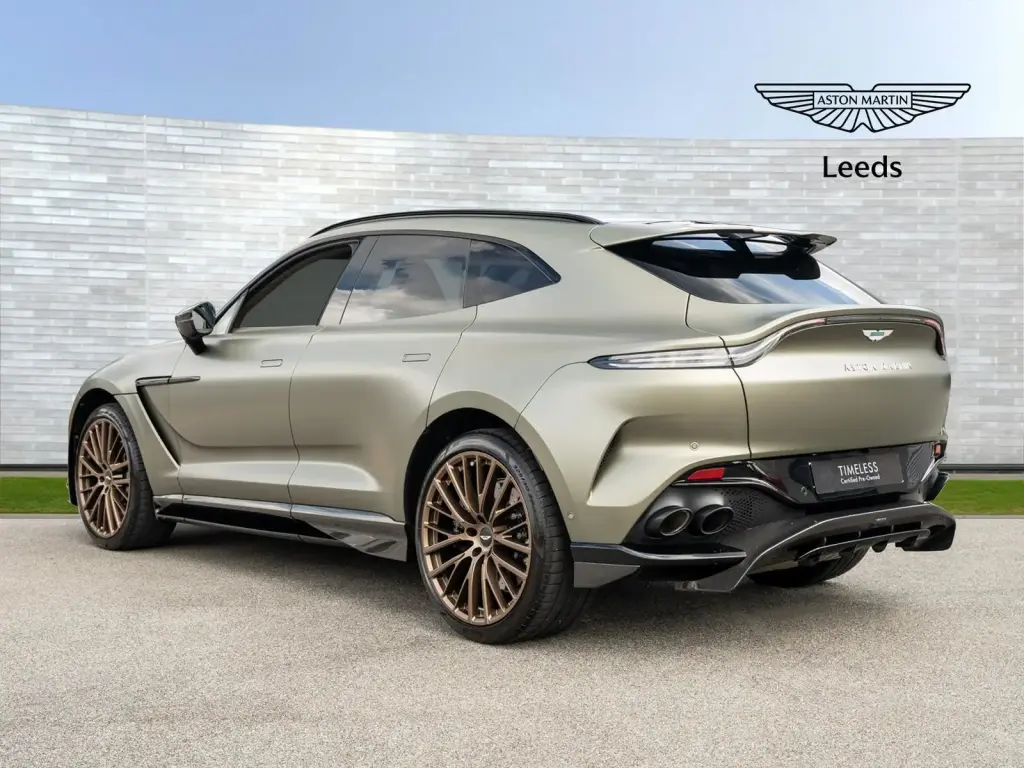 2025 DBX 707 SUV thumbnail vehicle image 1