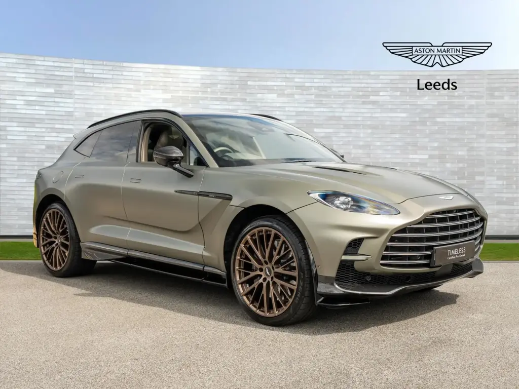 2025 DBX 707 SUV main vehicle image