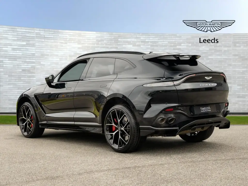 2025 DBX 707 SUV thumbnail vehicle image 1