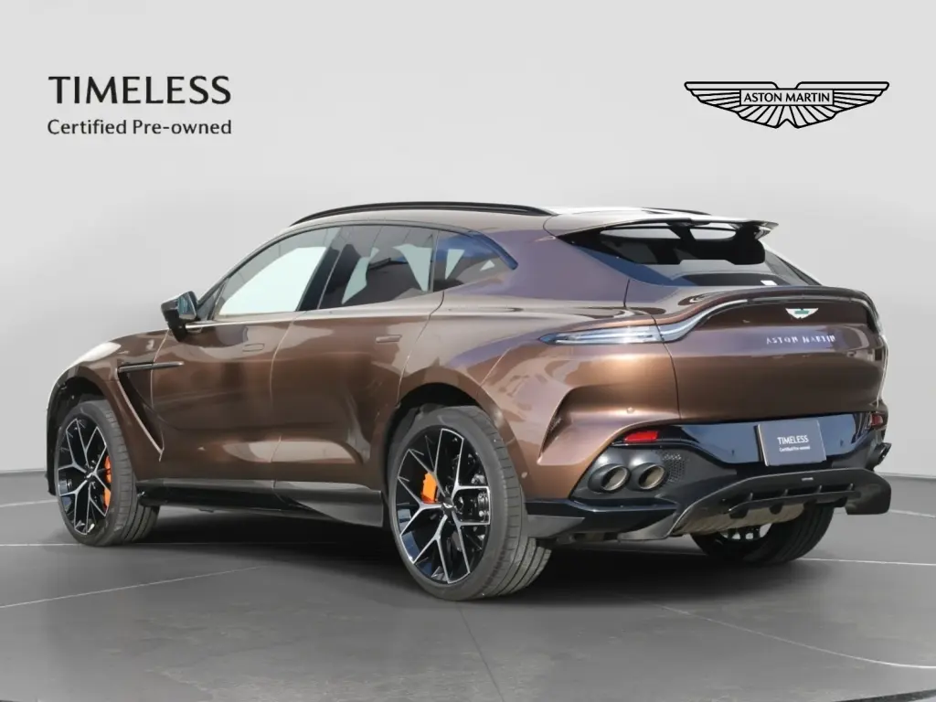 2025 DBX 707 SUV thumbnail vehicle image 1