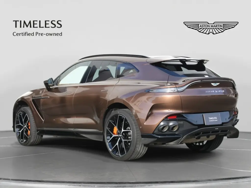 2025 DBX 707 SUV thumbnail vehicle image 1