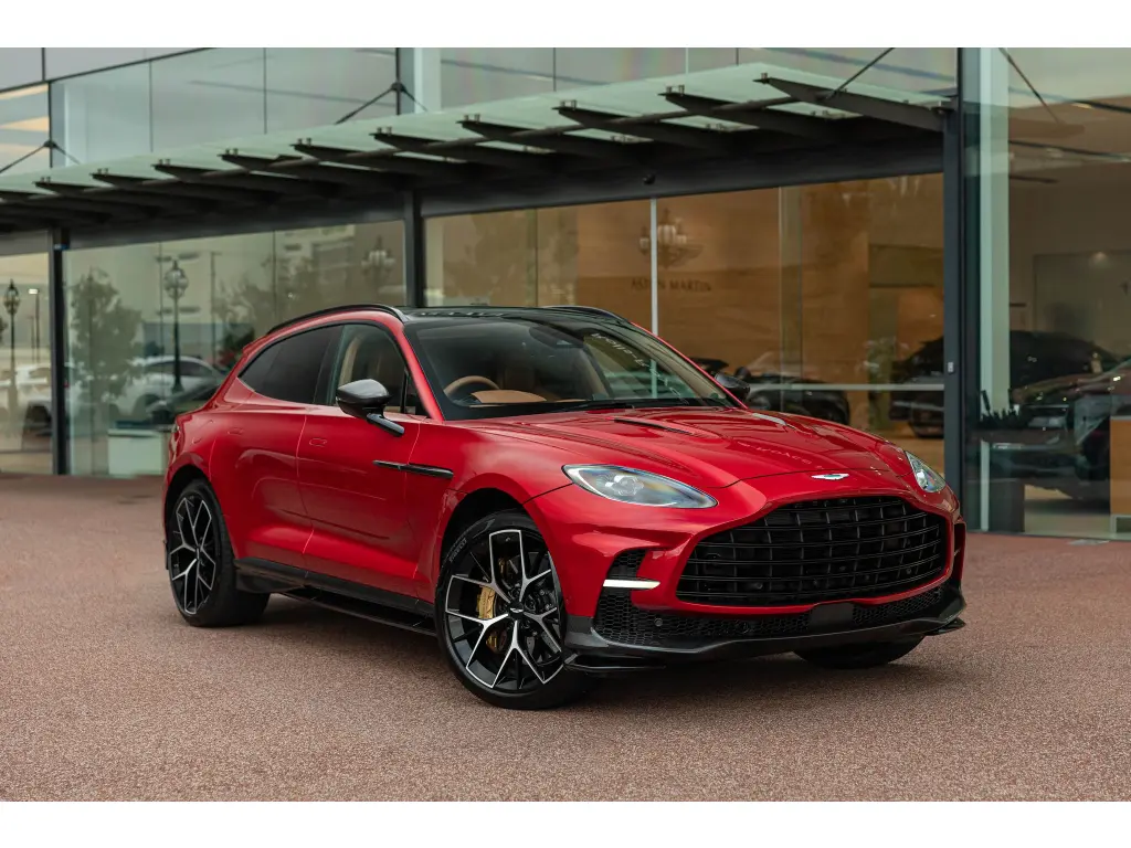 2025 DBX 707 SUV main vehicle image