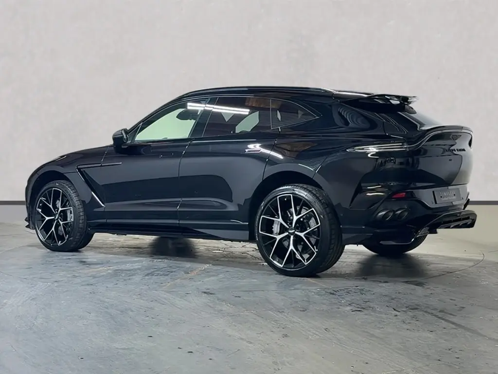 2025 DBX 707 SUV thumbnail vehicle image 1