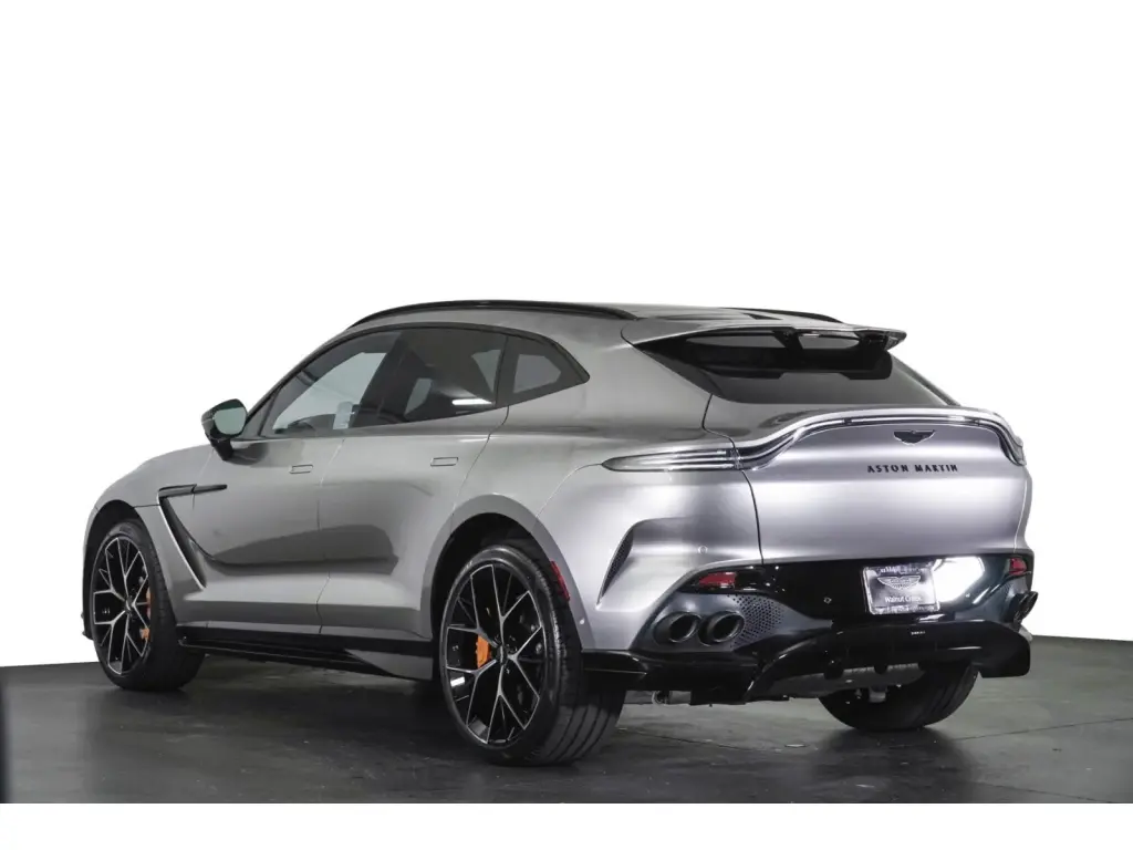 2025 DBX 707 SUV thumbnail vehicle image 1