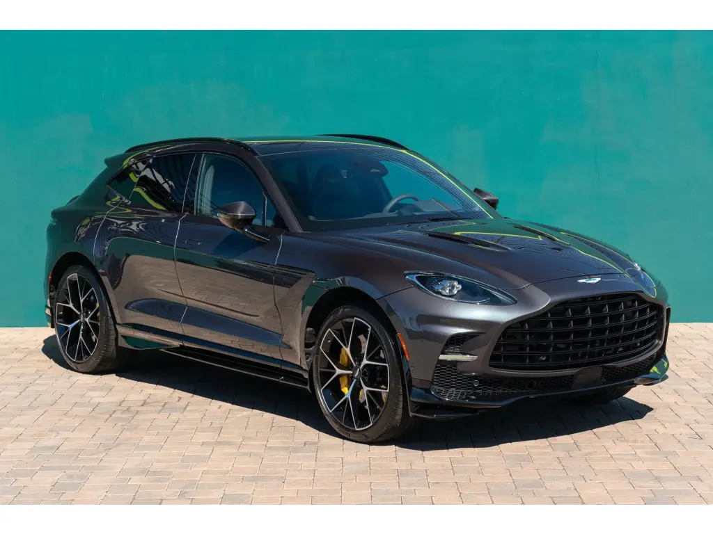 2025 DBX 707 SUV main vehicle image