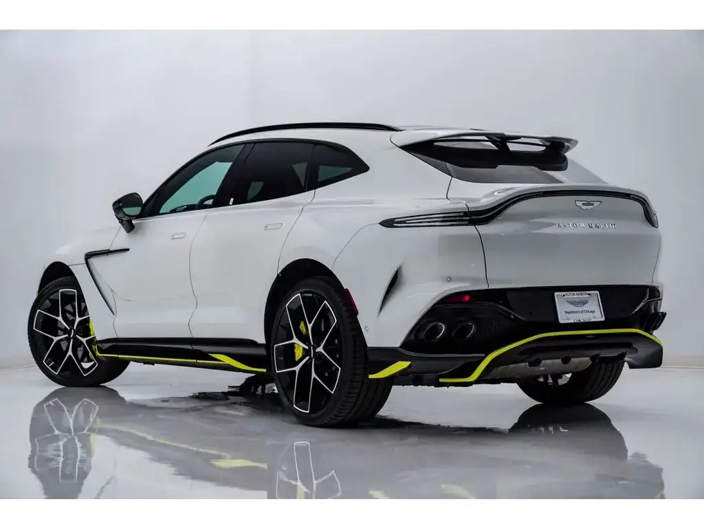 2025 DBX 707 SUV thumbnail vehicle image 1