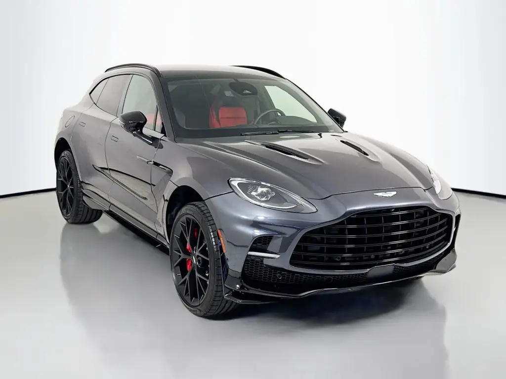2025 DBX 707 SUV main vehicle image