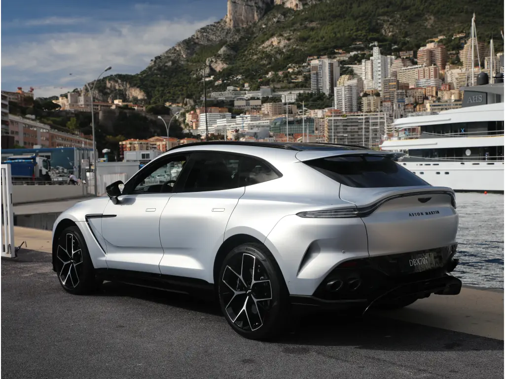 2025 DBX 707 SUV thumbnail vehicle image 1