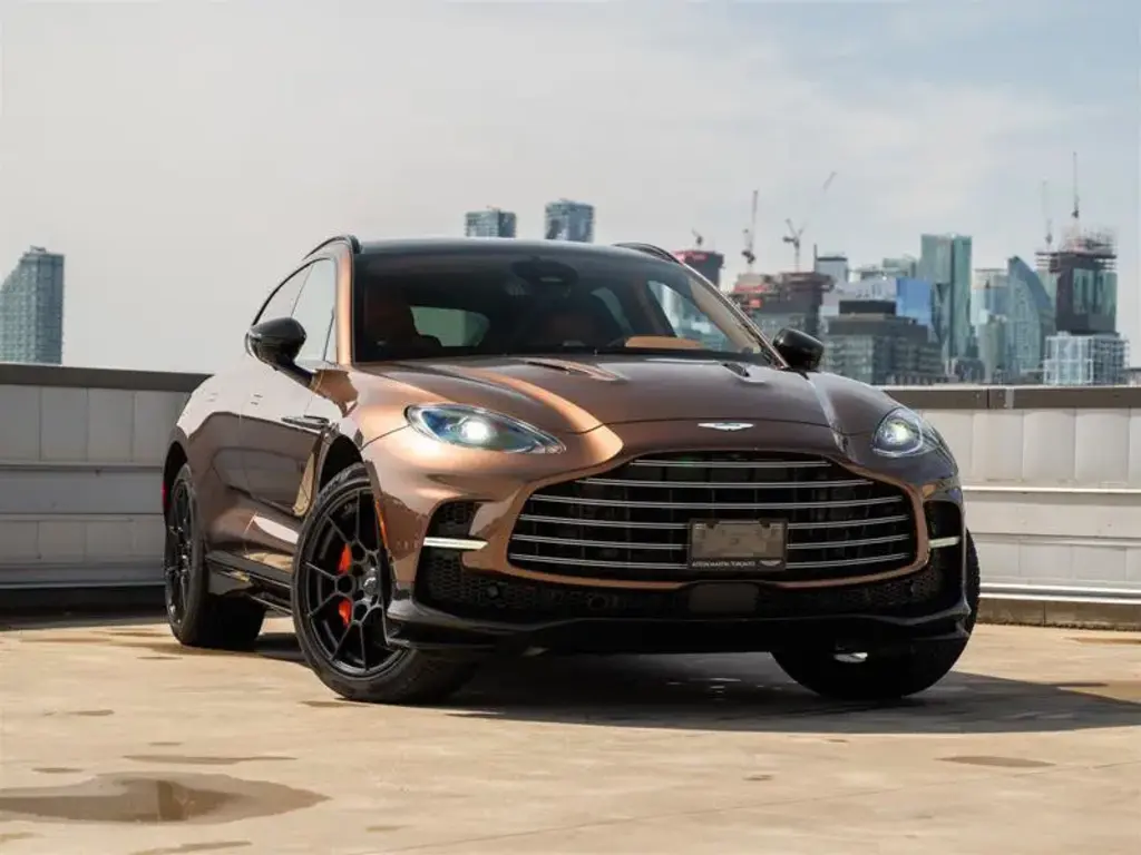 2025 DBX 707 SUV main vehicle image