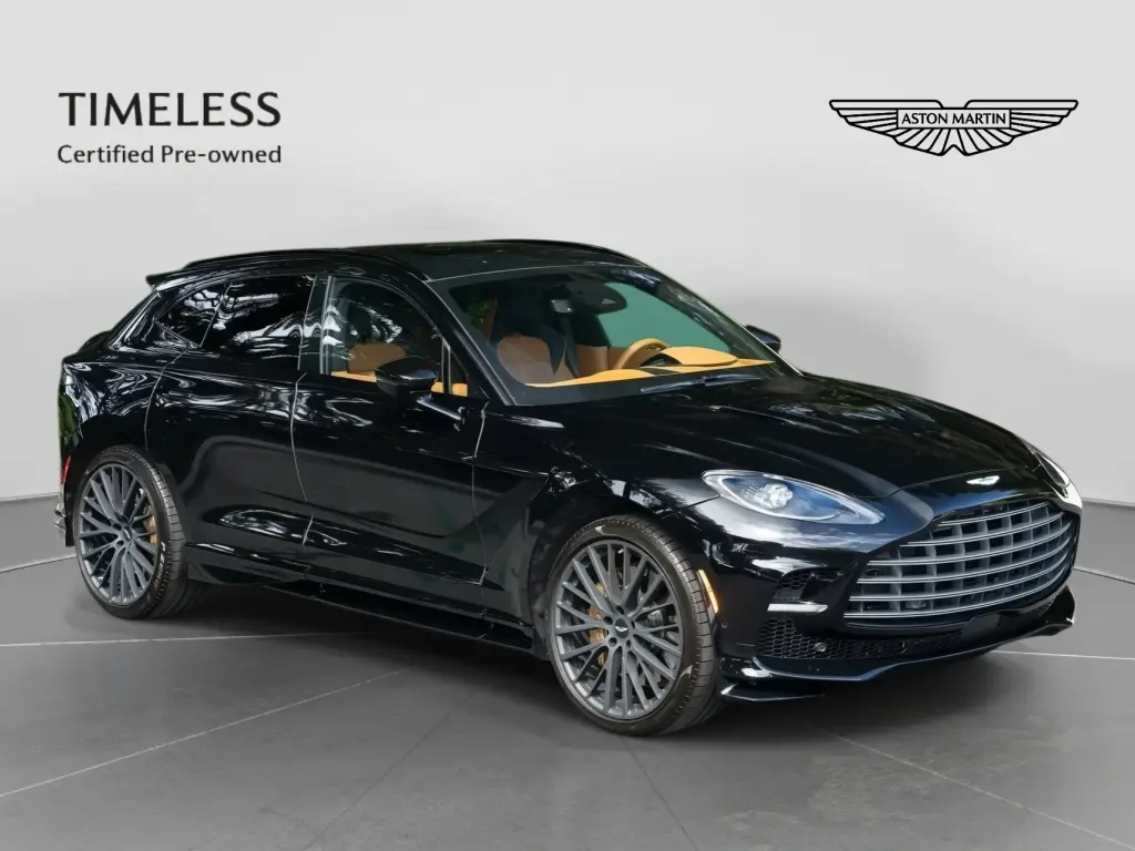 2025 DBX 707 SUV main vehicle image