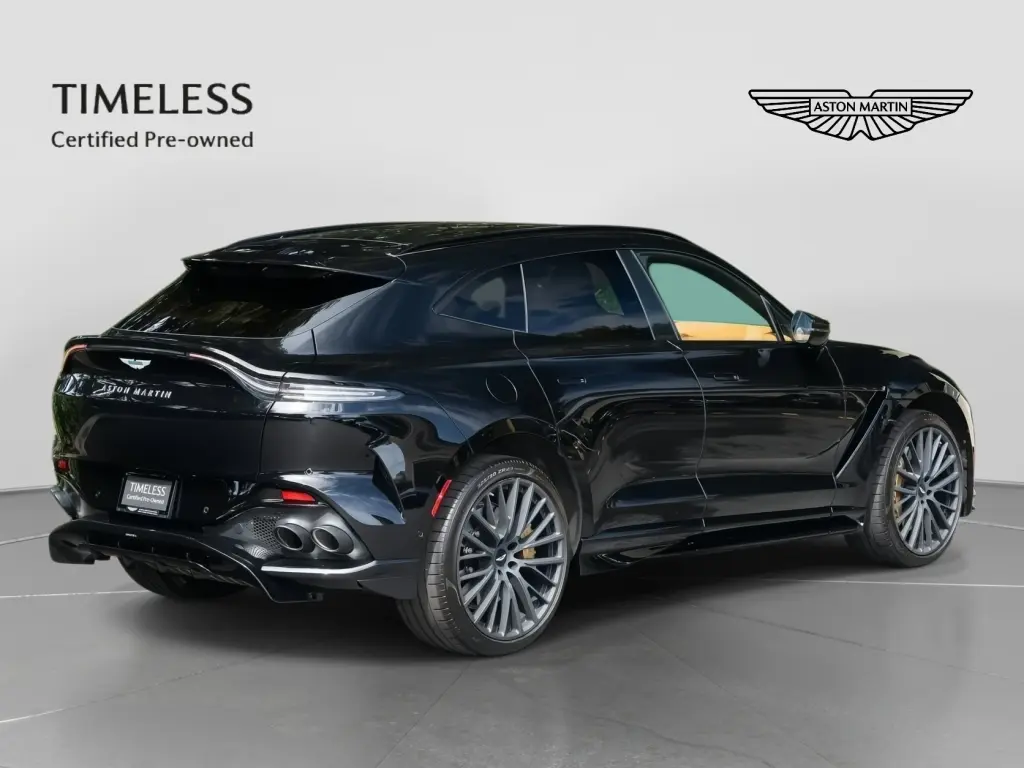 2025 DBX 707 SUV thumbnail vehicle image 1