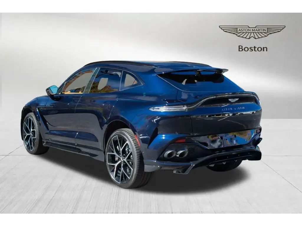 2025 DBX 707 SUV thumbnail vehicle image 1