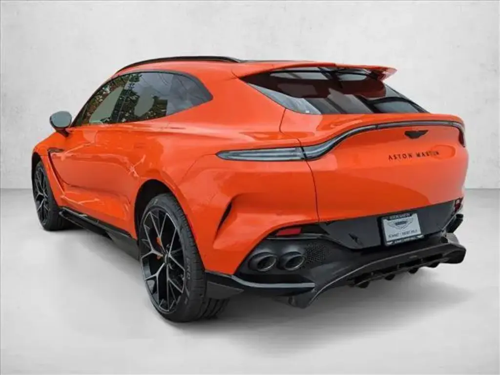 2025 DBX 707 SUV thumbnail vehicle image 1