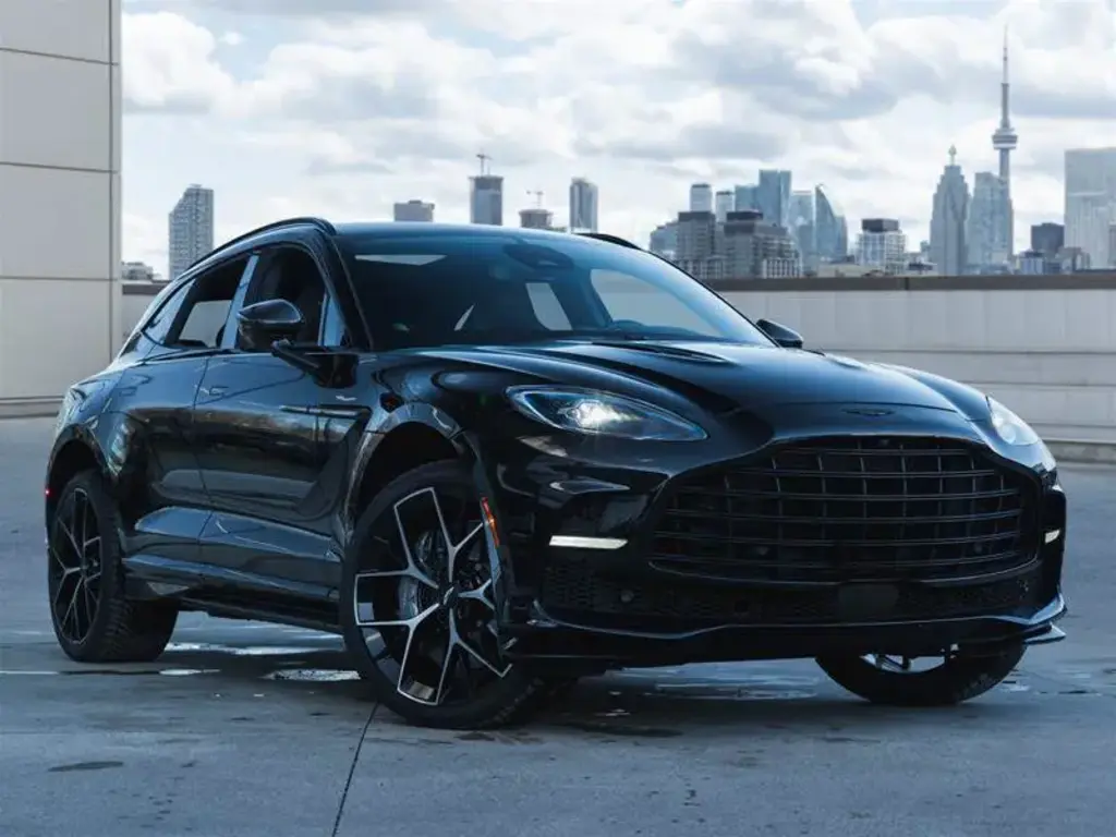 2025 DBX 707 SUV main vehicle image