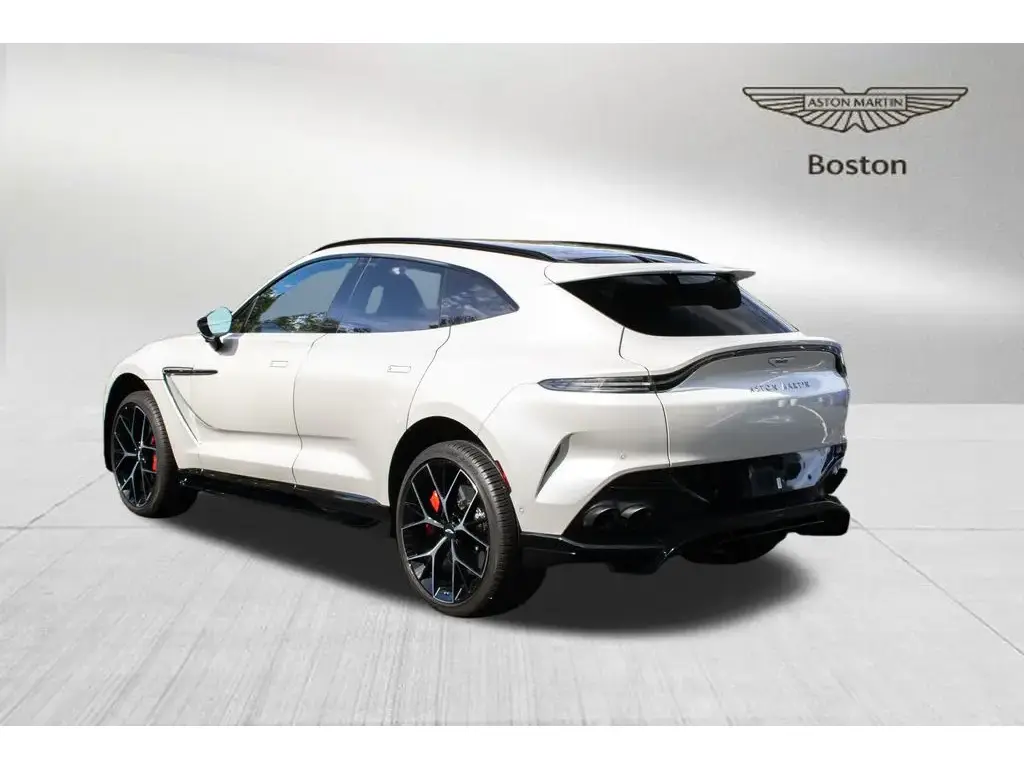 2025 DBX 707 SUV thumbnail vehicle image 1