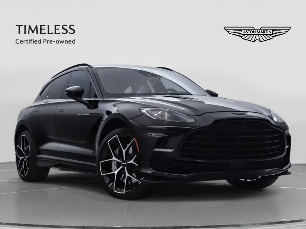 2025 DBX 707 SUV main vehicle image