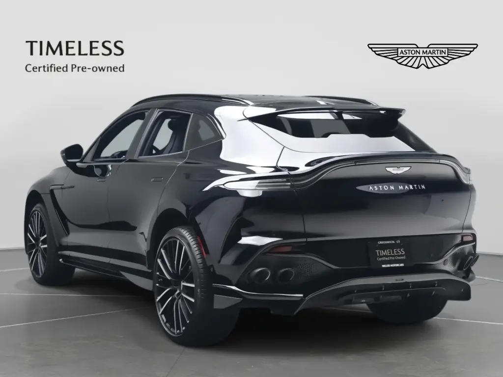 2025 DBX 707 SUV thumbnail vehicle image 1