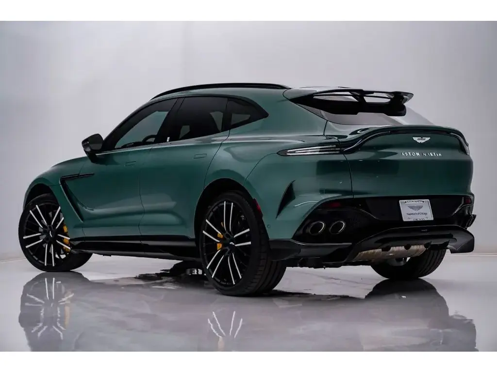 2025 DBX 707 SUV thumbnail vehicle image 1