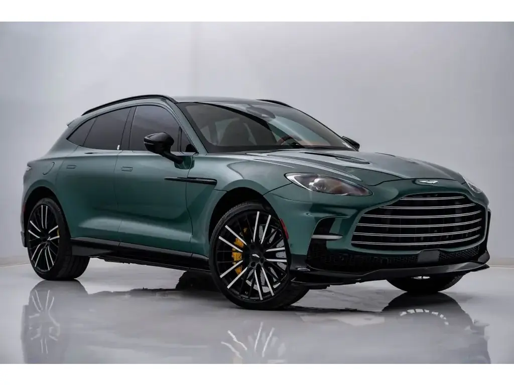 2025 DBX 707 SUV main vehicle image