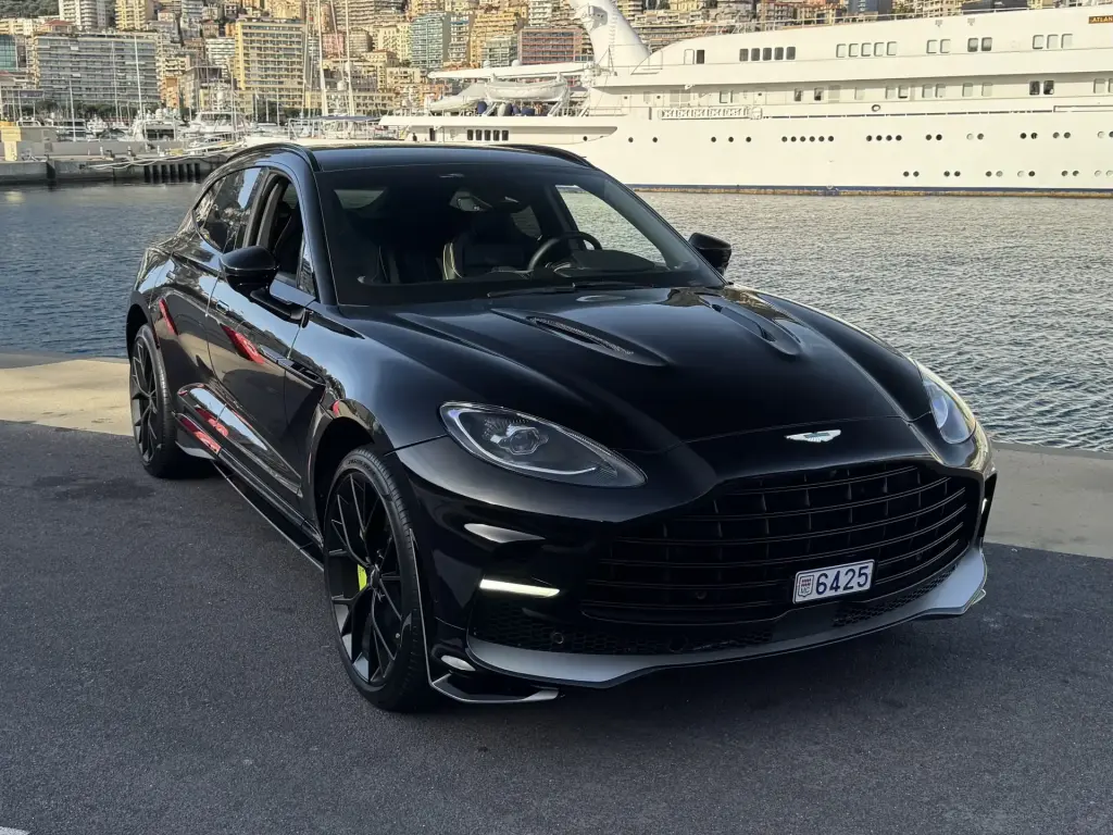 2025 DBX 707 SUV main vehicle image