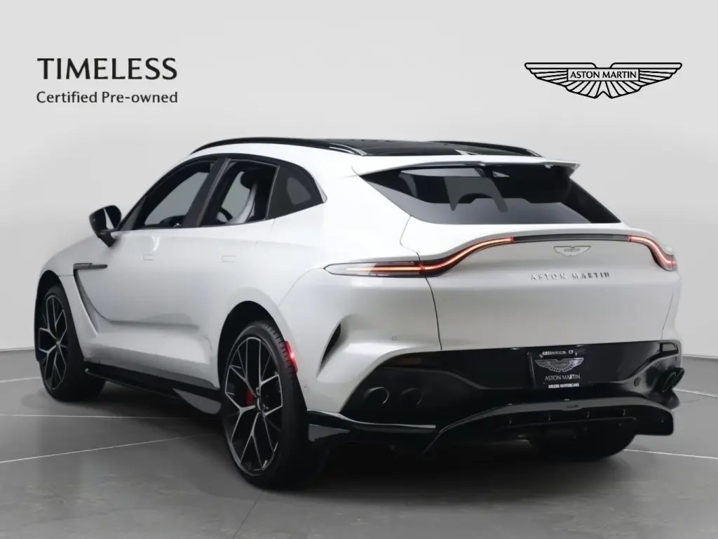 2025 DBX 707 SUV thumbnail vehicle image 1