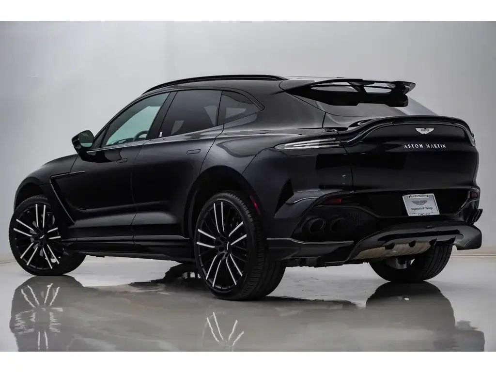 2025 DBX 707 SUV thumbnail vehicle image 1