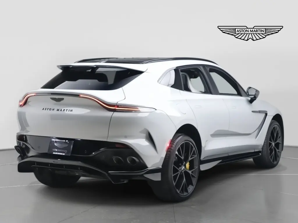2025 DBX 707 SUV thumbnail vehicle image 1